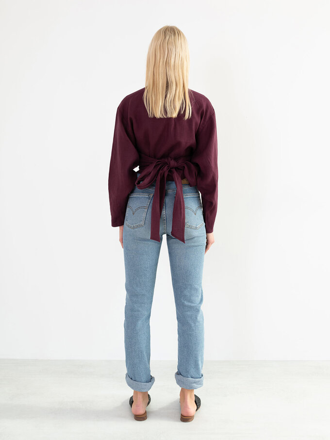 Bild 5 von JUNE Leinen Wickeltop in Eggplant, you can also choose other colors above von ALBERALKIRK