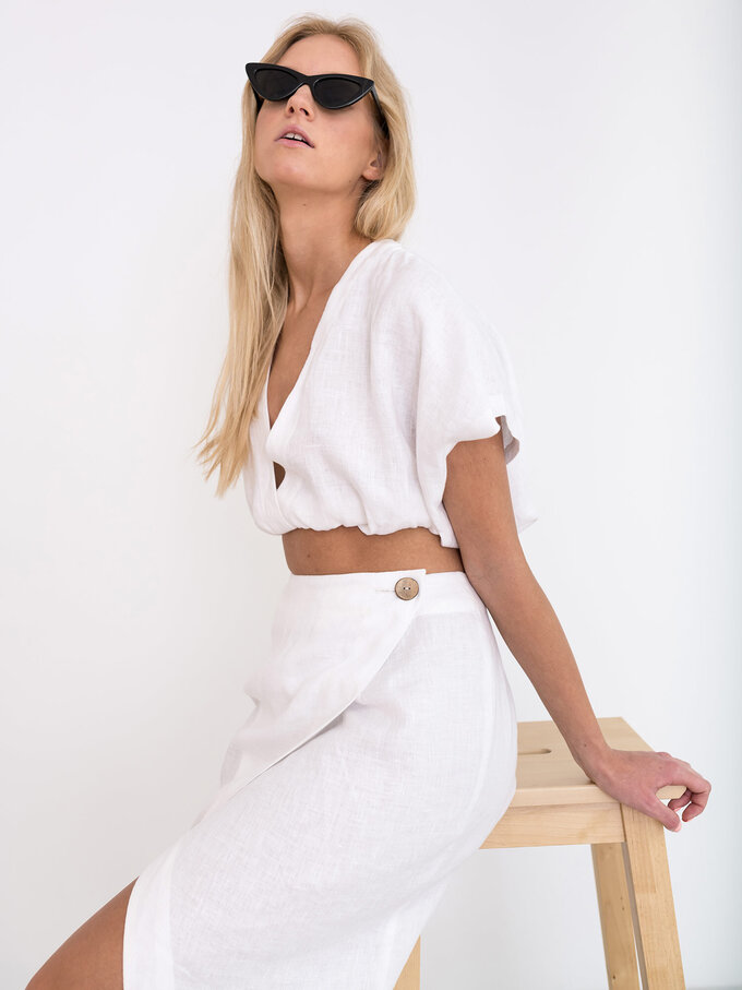 Bild 3 von LEAH Leinen-Cropped-Top in White (slightly see through), you can also choose other colors above von ALBERALKIRK