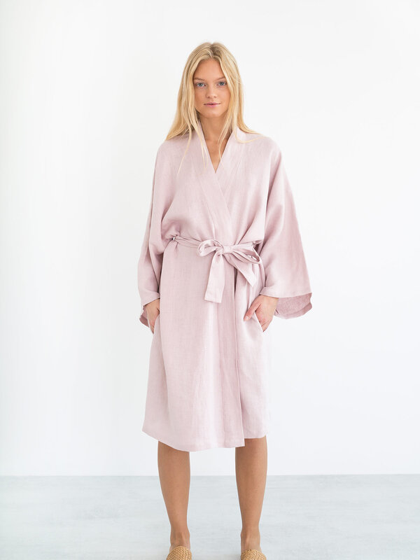 Bild 1 von LUNA Leinen Wickelkleid in Apple blossom, you can also choose other colors above von Love and Confuse