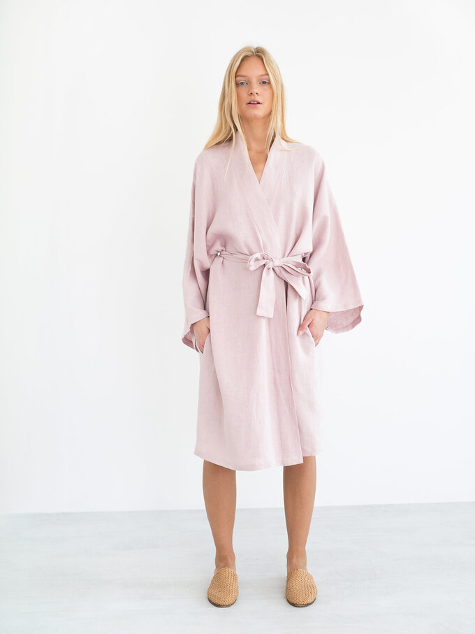 Bild 5 von LUNA Leinen Wickelkleid in Apple blossom, you can also choose other colors above von ALBERALKIRK