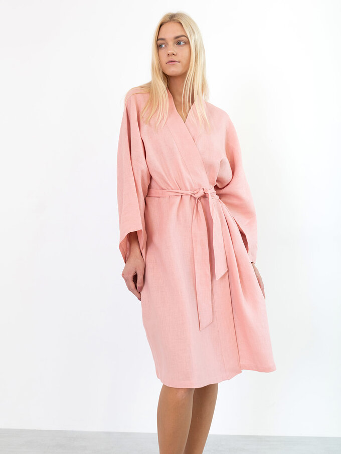 Bild 4 von LUNA Leinen Wickelkleid in Pink spanish, you can also choose other colors above von ALBERALKIRK