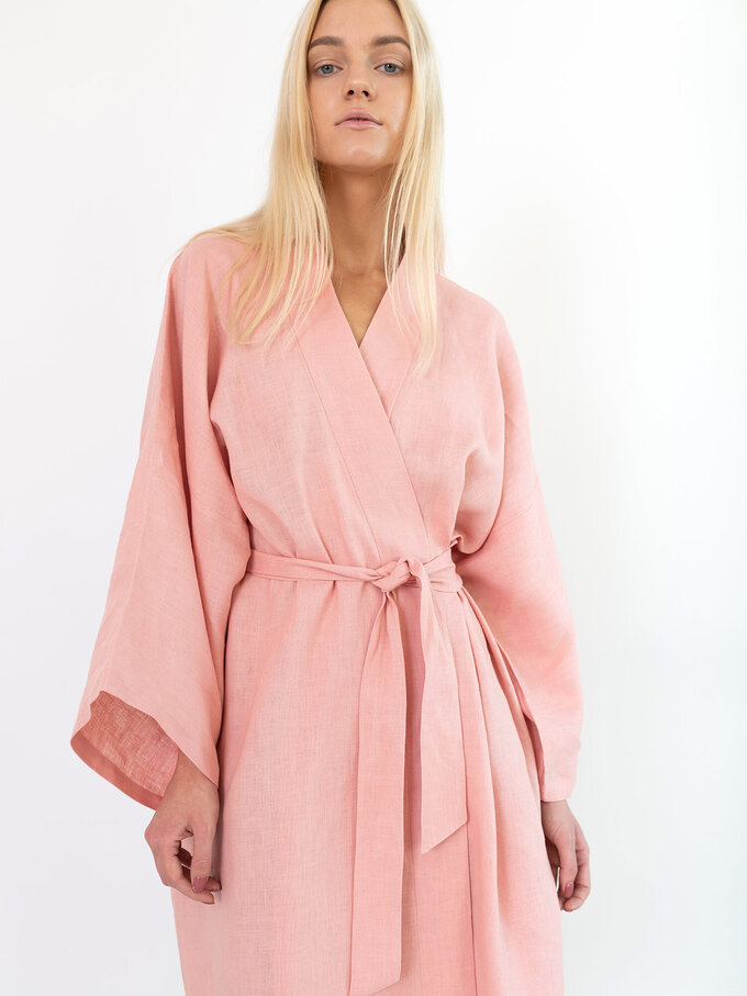 Bild 5 von LUNA Leinen Wickelkleid in Pink spanish, you can also choose other colors above von ALBERALKIRK