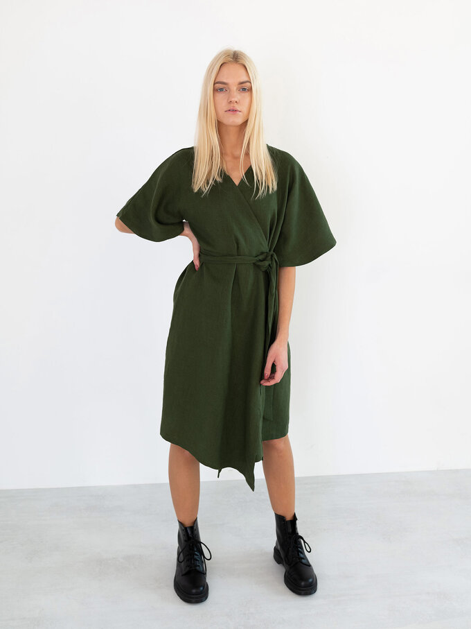 Bild 3 von MARY Leinen Wickelkleid in Forest green, you can also choose other colors above von ALBERALKIRK
