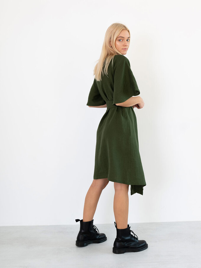 Bild 4 von MARY Leinen Wickelkleid in Forest green, you can also choose other colors above von ALBERALKIRK