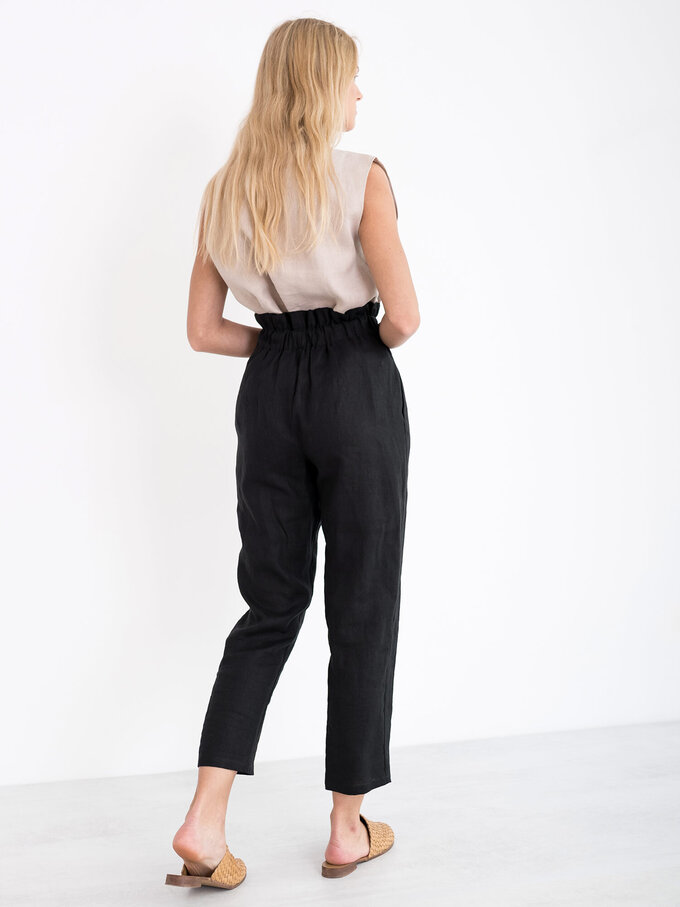 Bild 3 von NOAH - Hochgeschnittene Leinenhose mit Paperbag-Bund in Black, you can also choose other colors above von ALBERALKIRK