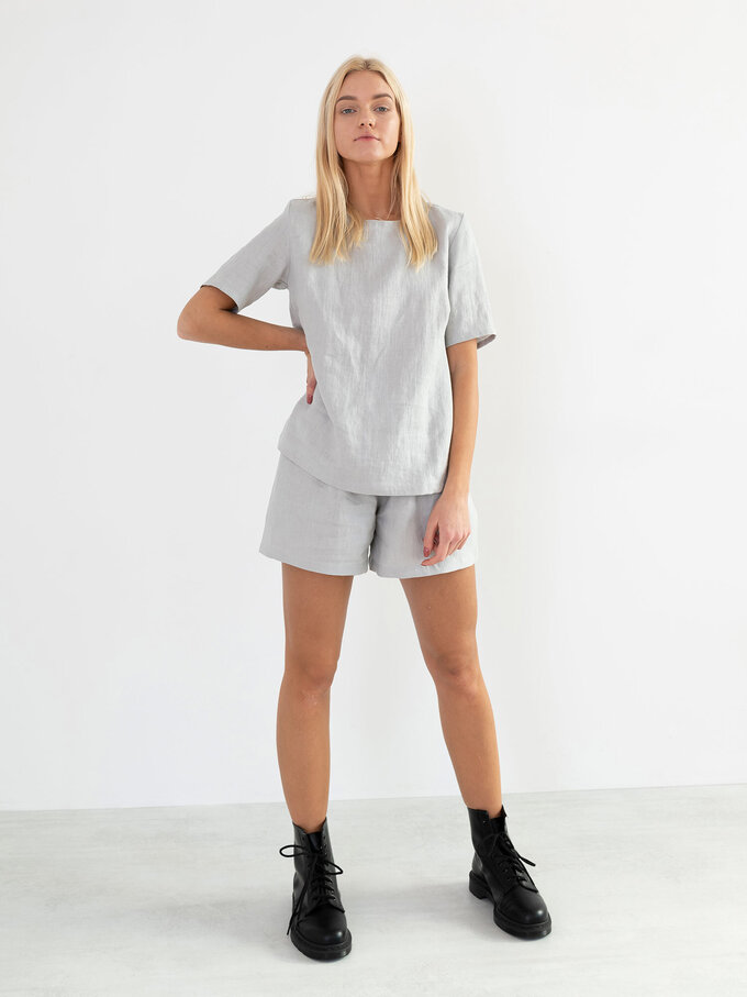 Bild 4 von ISLA - Hochgeschnittene Leinen Shorts in Cloudy grey, you can also choose other colors above von ALBERALKIRK