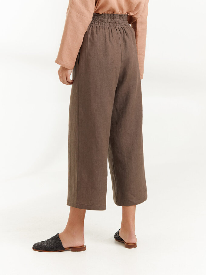 Bild 5 von RILEY - Hochgeschnittene Leinenhose mit weitem Bein in Cocoa, you can also choose other colors above von ALBERALKIRK