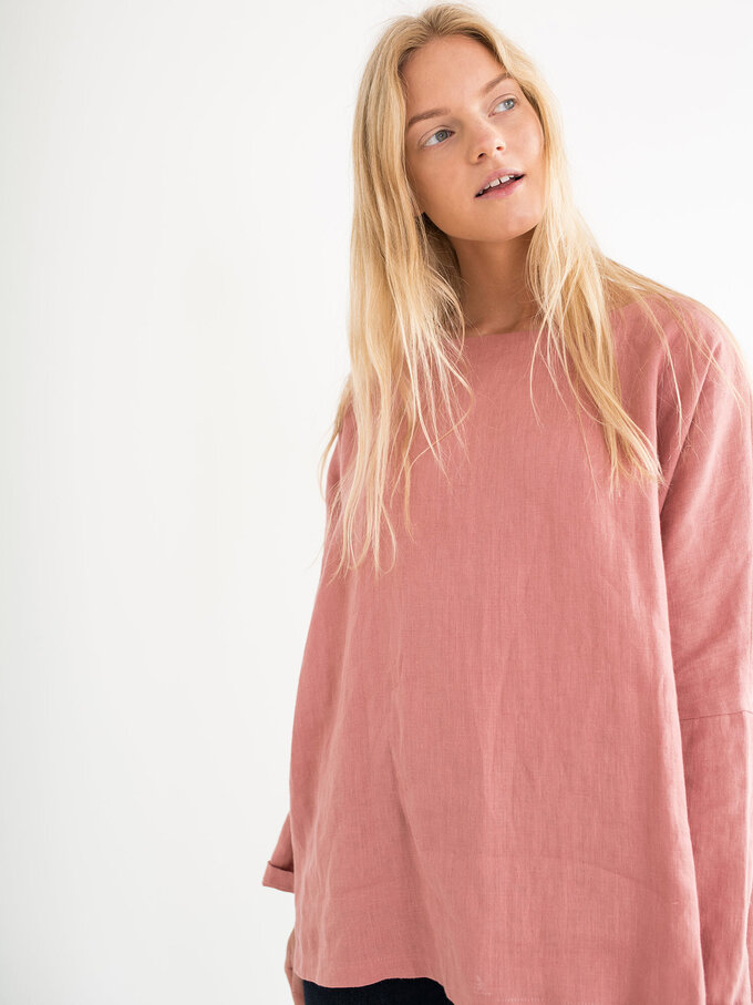 Image 3 of RUMI Linen Top in Salmon Pink from ALBERALKIRK
