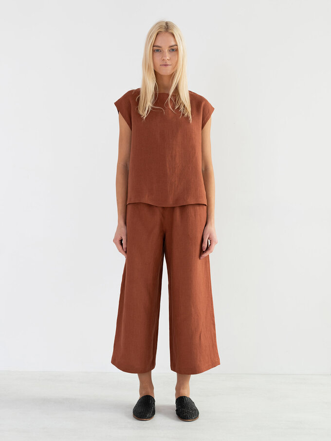 Image 2 of YARA Linen Top in Rust from ALBERALKIRK