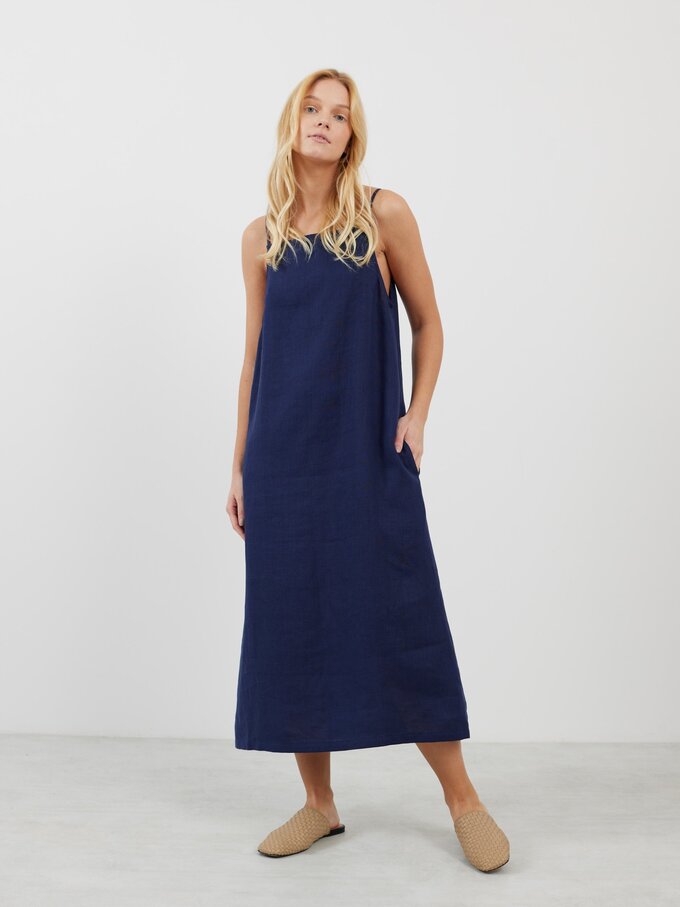 Bild 6 von ADALINE Leinen Trägerkleid mit eckigem Ausschnitt in Marineblau von Love and Confuse