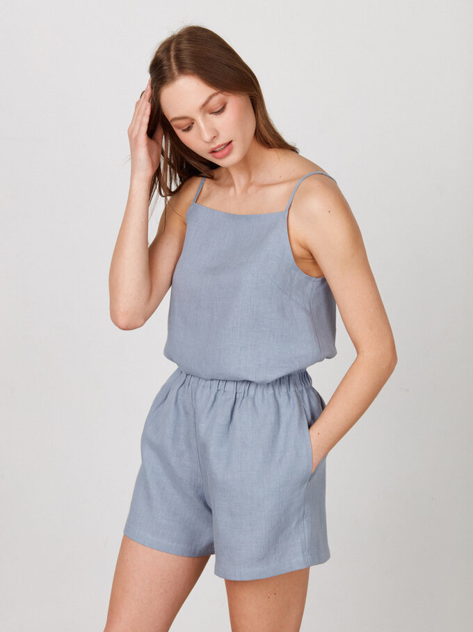 Bild 2 von ISLA - Hochgeschnittene Leinen Shorts in Vista Blue, you can also choose other colors above von ALBERALKIRK