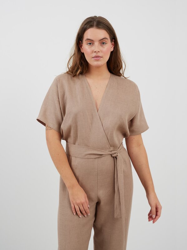 Bild 1 von AURORA Leinen Jumpsuit in von ALBERALKIRK