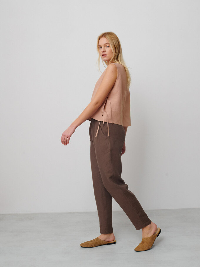 Bild 4 von AVERY Leinentop in Camel, you can also choose other colors above von Love and Confuse