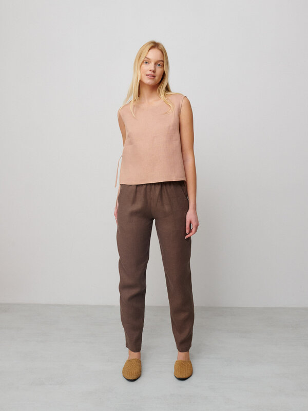 Bild 1 von BRINLEY Leinenhose in Cocoa, you can also choose other colors above von Love and Confuse