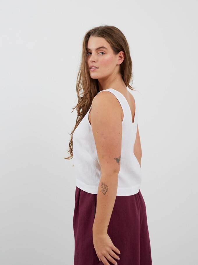 Bild 4 von CALI Leinen Tanktop in Weiß von ALBERALKIRK