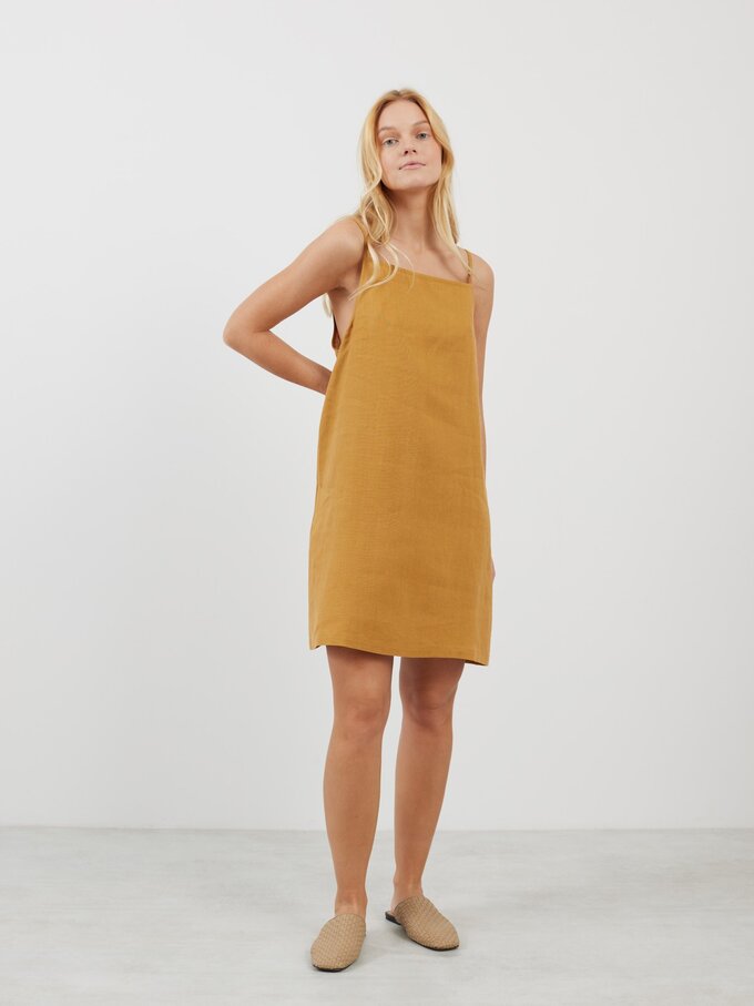 Bild 2 von DEVON - Elegantes Leinenkleid mit Spaghettiträgern in Honiggelb von ALBERALKIRK