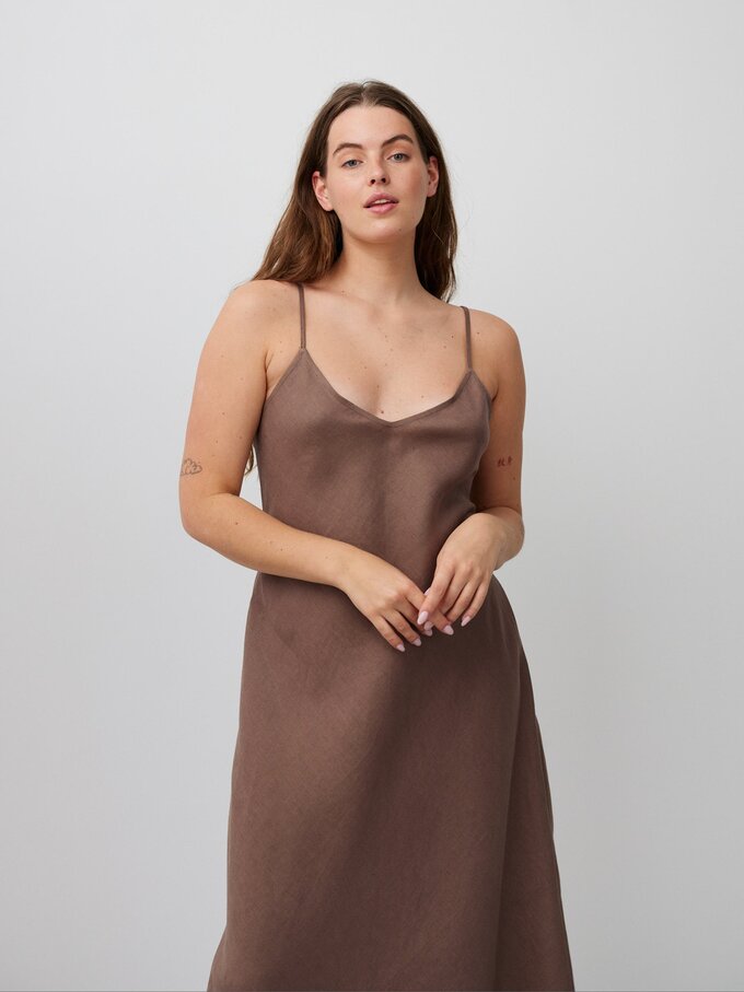 Bild 5 von FREJA - Figurbetontes Leinenkleid mit Spaghettiträgern in von ALBERALKIRK