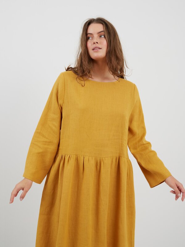 Bild 1 von GEMMA Langarm Leinenkleid in Senf von ALBERALKIRK