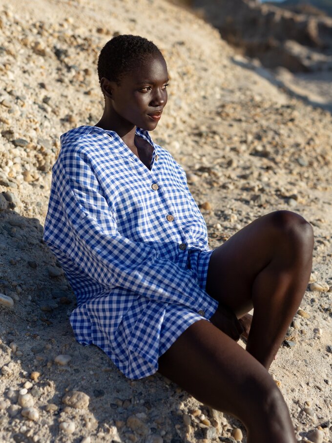 Image 3 of ISLA High-Waisted Linen Shorts in Gingham Blue from ALBERALKIRK