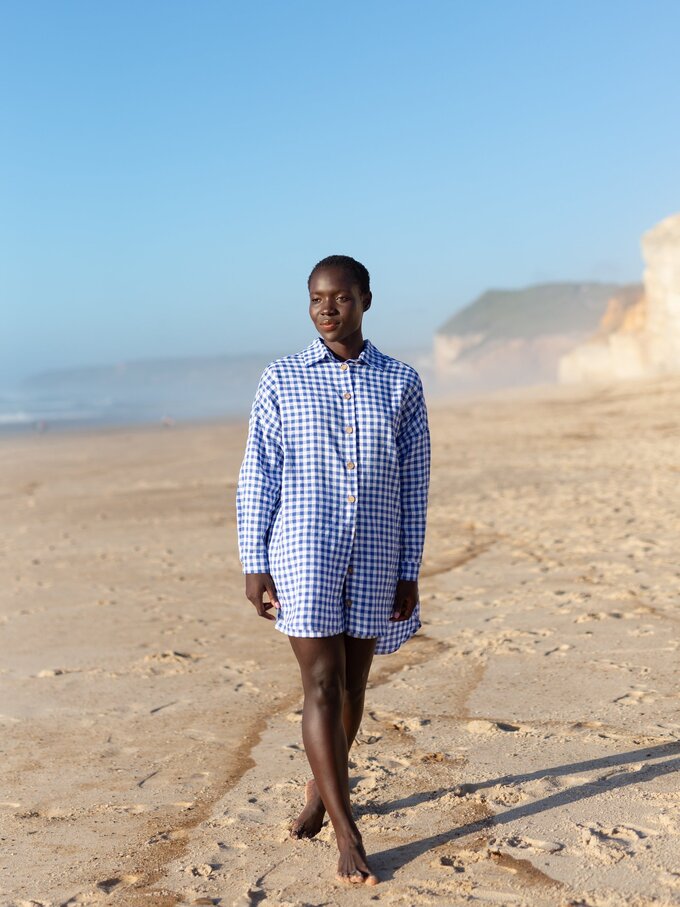 Image 5 of ISLA High-Waisted Linen Shorts in Gingham Blue from ALBERALKIRK