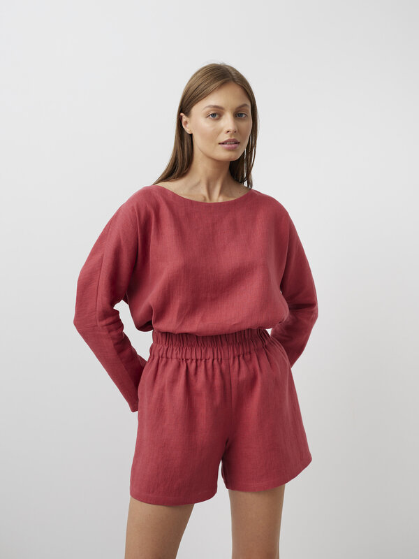 Bild 1 von ISLA - Hochgeschnittene Leinen Shorts in Raspberry, you can also choose other colors above von ALBERALKIRK