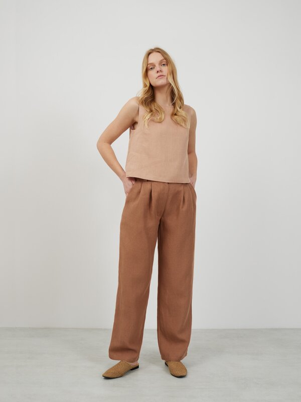 Image 1 of JAMES Linen Tailored Pants in Heavy Brown from ALBERALKIRK