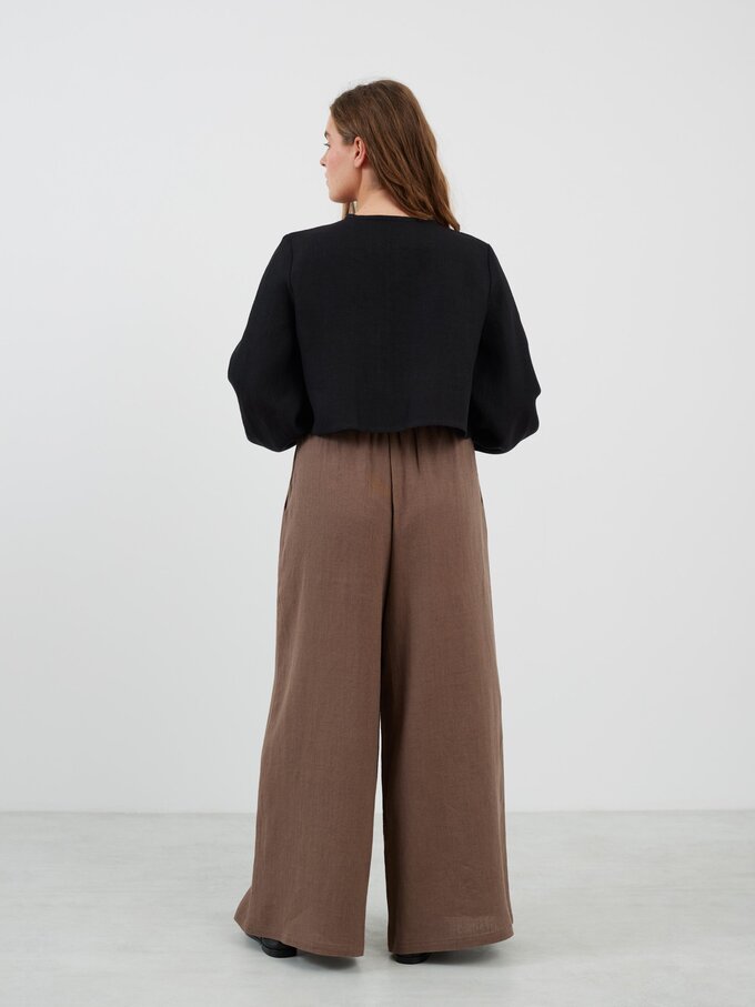 Bild 5 von KOA Leinentop mit Knotenverschluss in Heavy Black von ALBERALKIRK