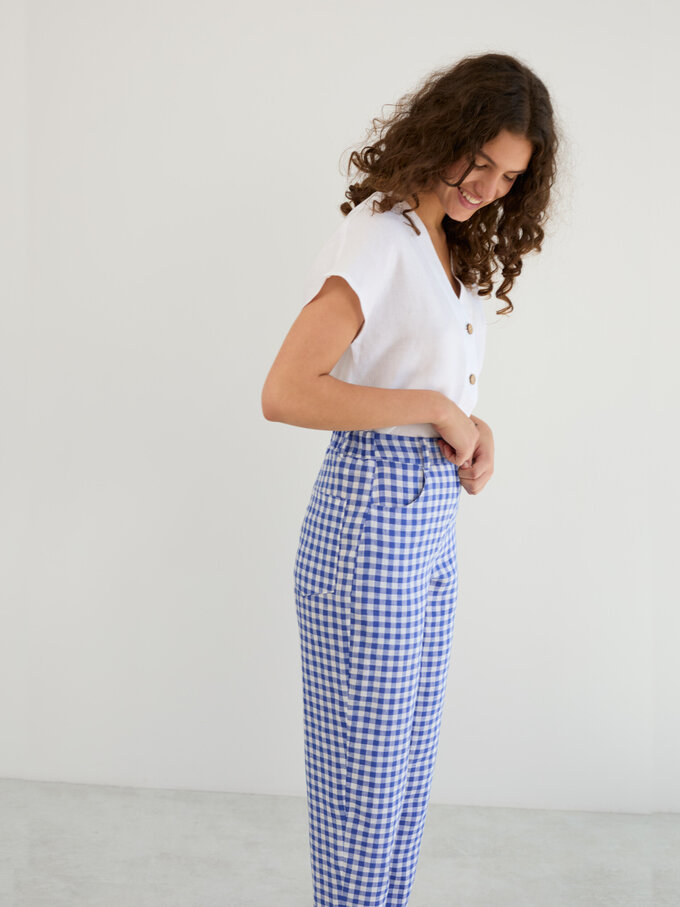 Image 4 of Linen High-Waisted Tapered Leg Pants in Gingham Blue SARAH from ALBERALKIRK | Handmade Linen Clothing for Women