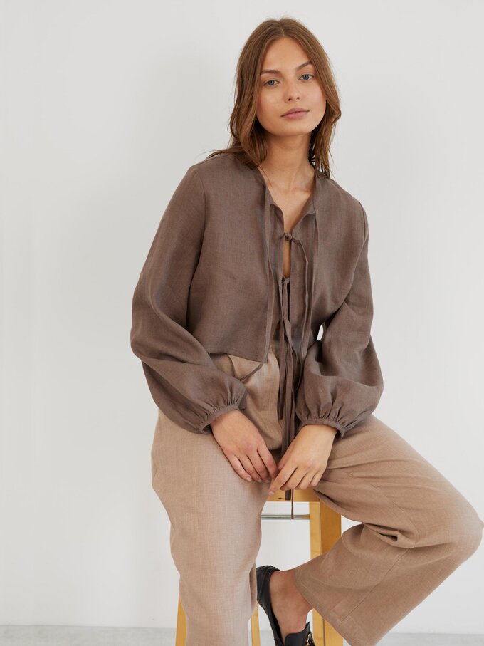 Image 4 of Linen Tailored Pleated Pants in Sand Brown JAMES from ALBERALKIRK | Handmade Linen Clothing for Women