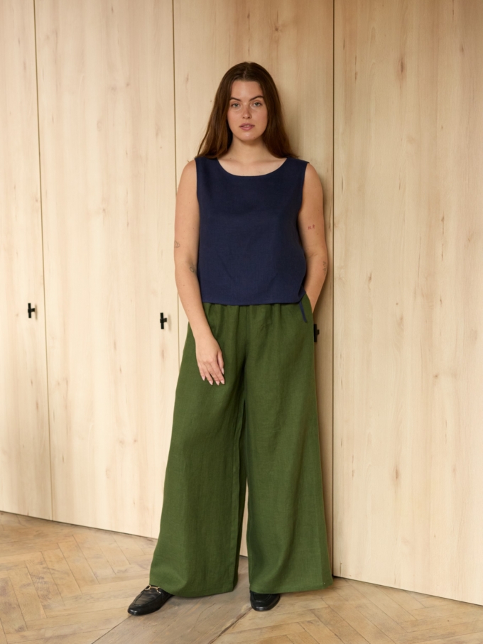 Image 2 of PEARL high-waisted wide-leg linen pants in Navy Blue, featuring an elastic waistband, from ALBERALKIRK.