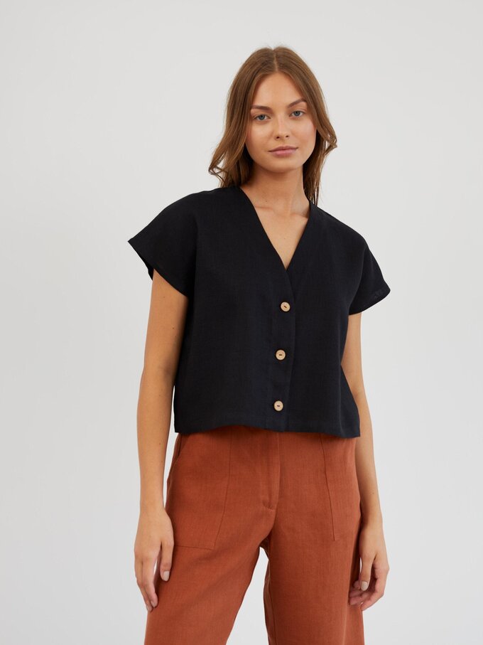 Image 2 of Cropped Linen Button Down Shirt in Black LYLA from ALBERALKIRK | Handmade Linen Clothing for Women