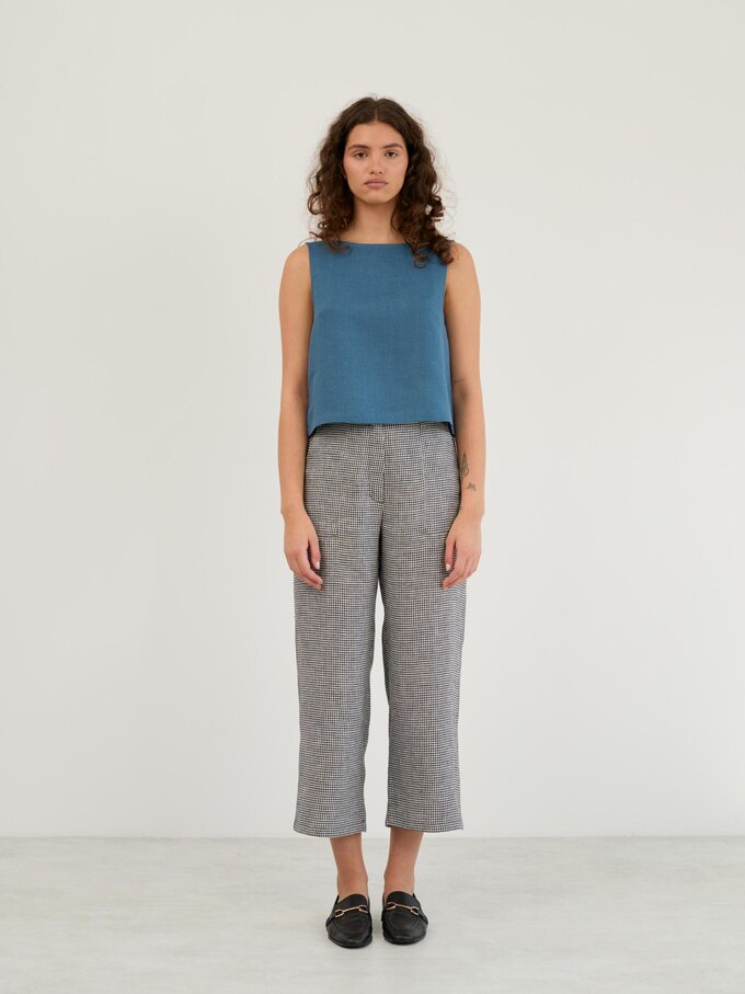 Image 2 of Linen Cropped Tank Top in Blue Sea SONATE from ALBERALKIRK | Handmade Linen Clothing for Women