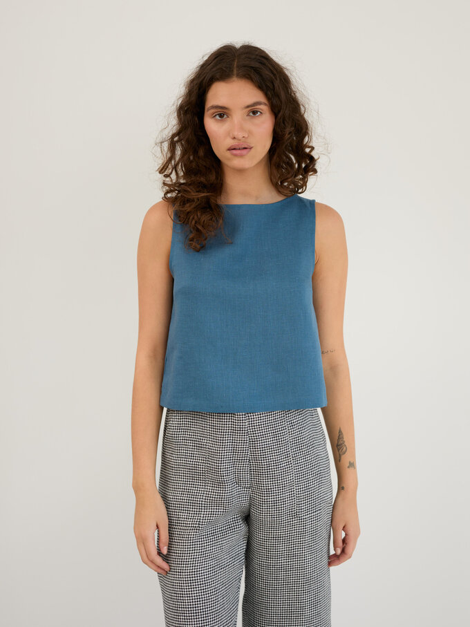 Image 3 of Linen Cropped Tank Top in Blue Sea SONATE from ALBERALKIRK | Handmade Linen Clothing for Women