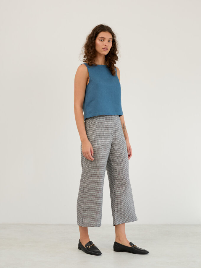 Image 4 of Linen Cropped Tank Top in Blue Sea SONATE from ALBERALKIRK | Handmade Linen Clothing for Women