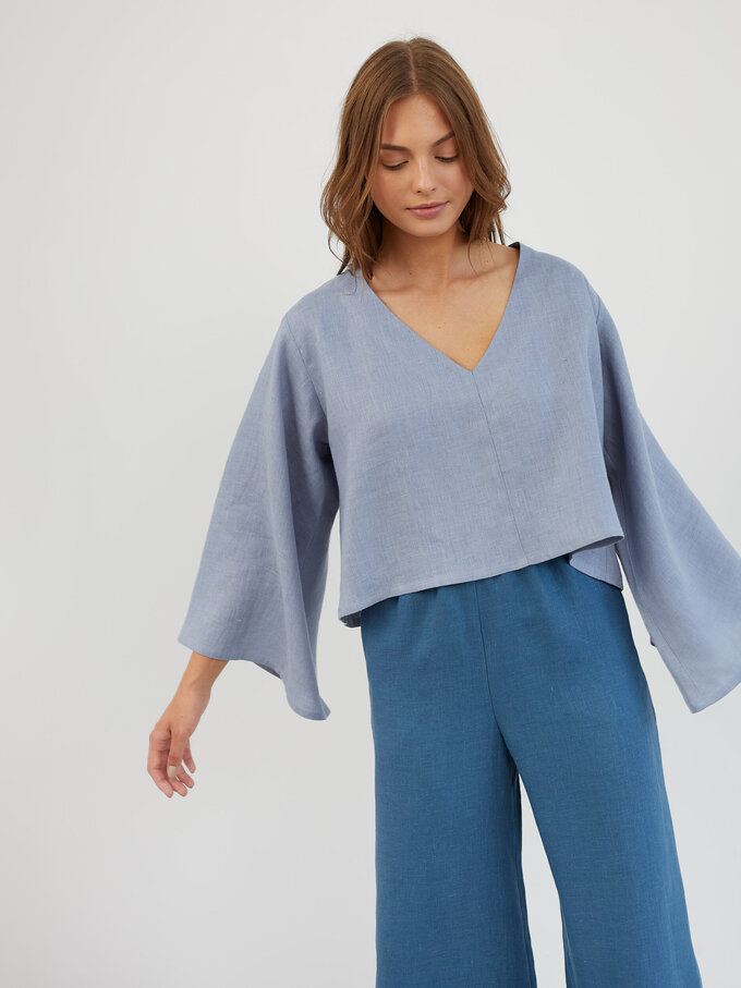 Image 3 of Oversized Linen Kimono Top in Vista Blue BONNIE from ALBERALKIRK | Handmade Linen Clothing for Women