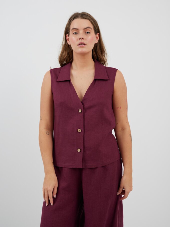 Bild 3 von LUCY Leinenweste mit Kragen in Aubergine von ALBERALKIRK