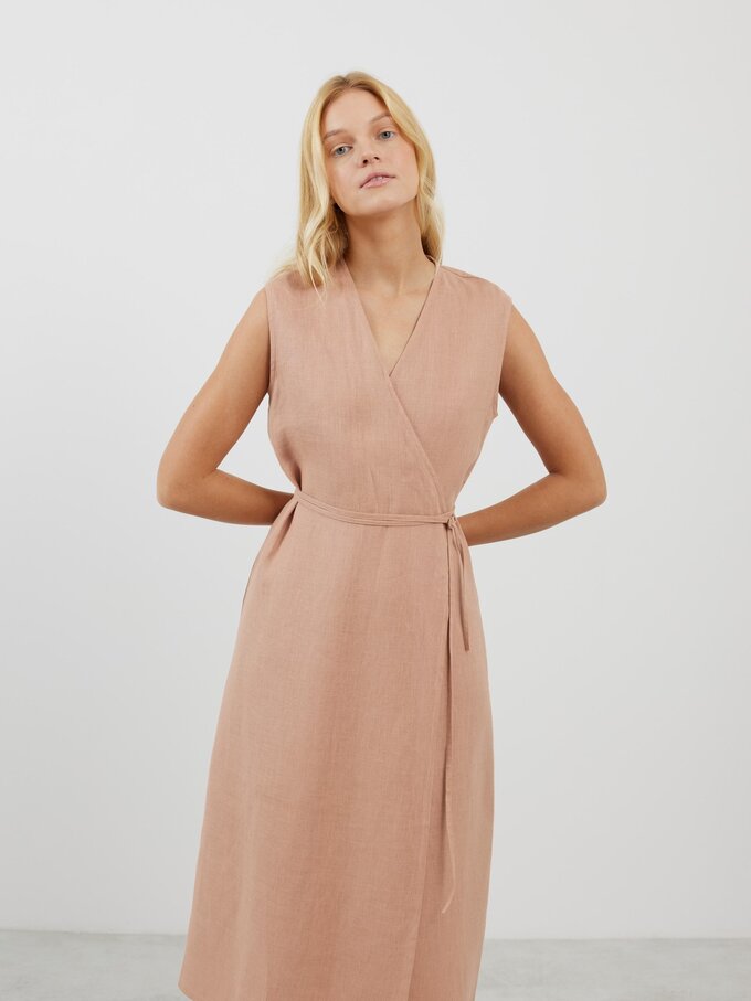 Bild 2 von PIA Leinen Midi Wickelkleid in Rosa mit Braun von ALBERALKIRK