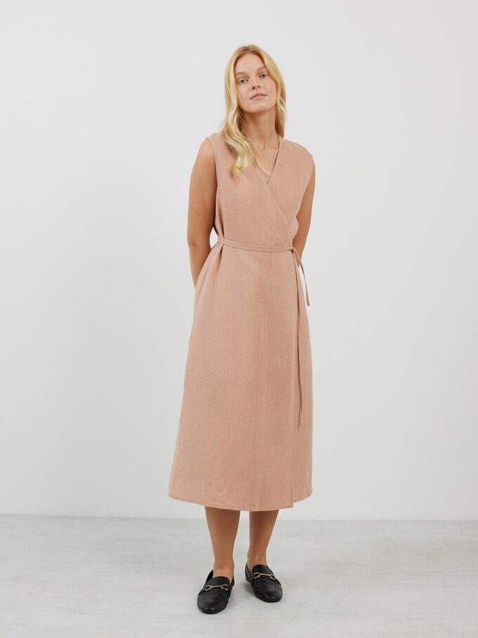Bild 3 von PIA Leinen Midi Wickelkleid in Rosa mit Braun von ALBERALKIRK