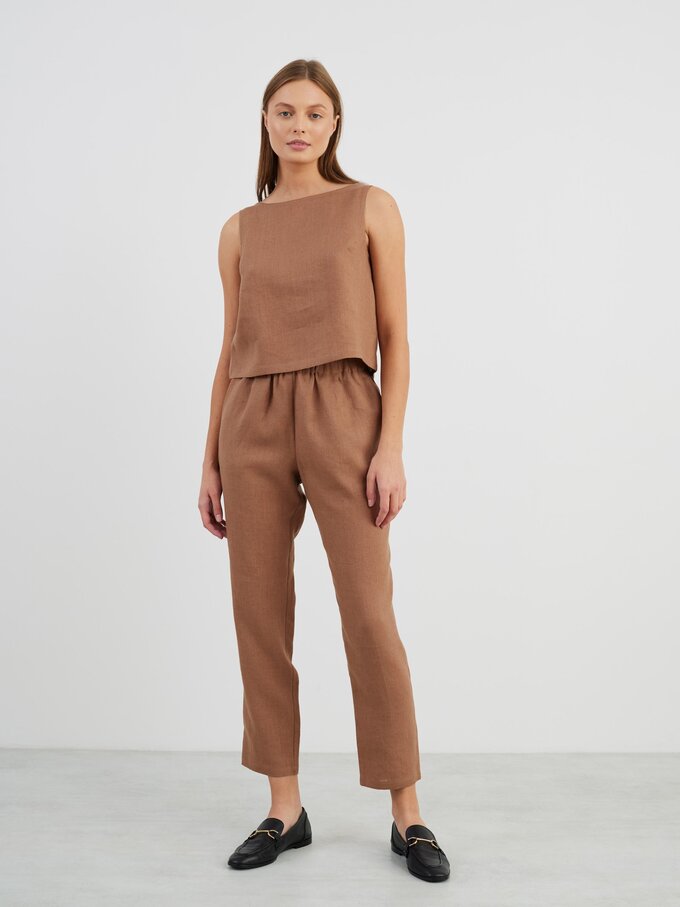 Image 2 of RAVEN Tapered Linen Pants in Brown from ALBERALKIRK