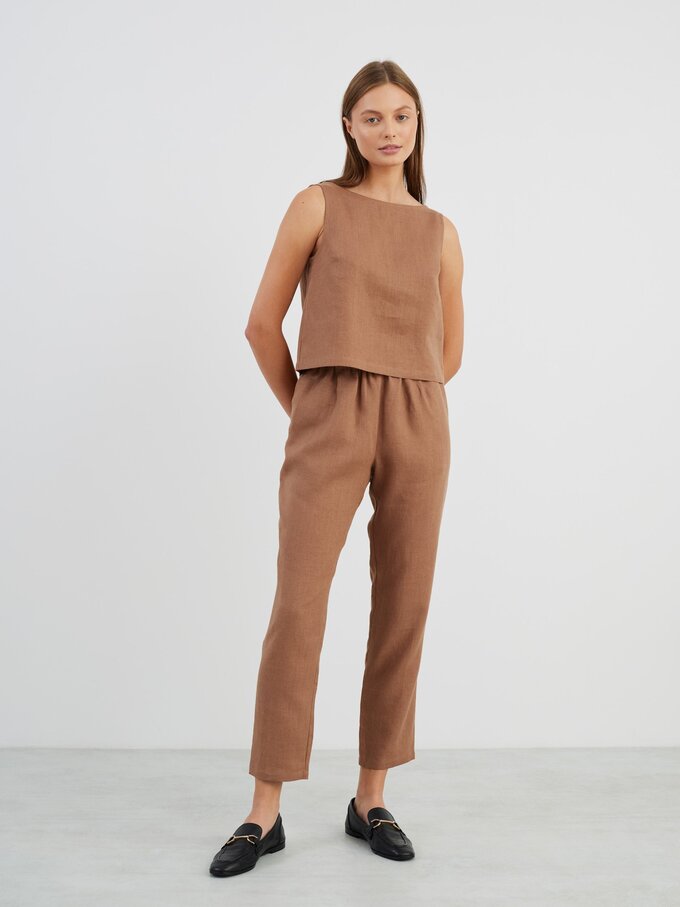Image 4 of RAVEN Tapered Linen Pants in Brown from ALBERALKIRK