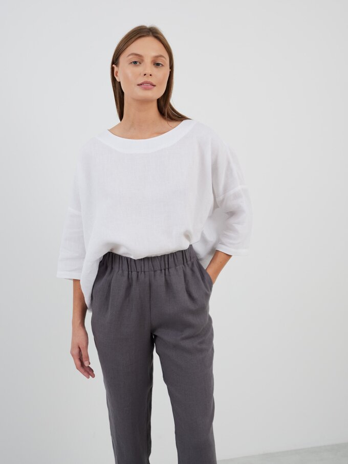 Image 4 of RAVEN Tapered Linen Pants in Light Grey from ALBERALKIRK