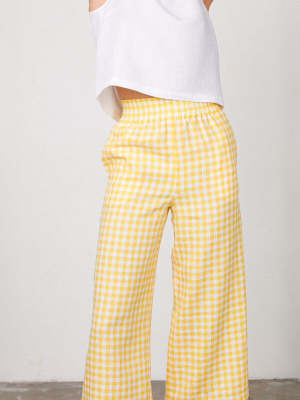 Bild 1 von RILEY - Hochgeschnittene Leinenhose mit weitem Bein in Yellow Gingham, you can also choose other colors above von Love and Confuse