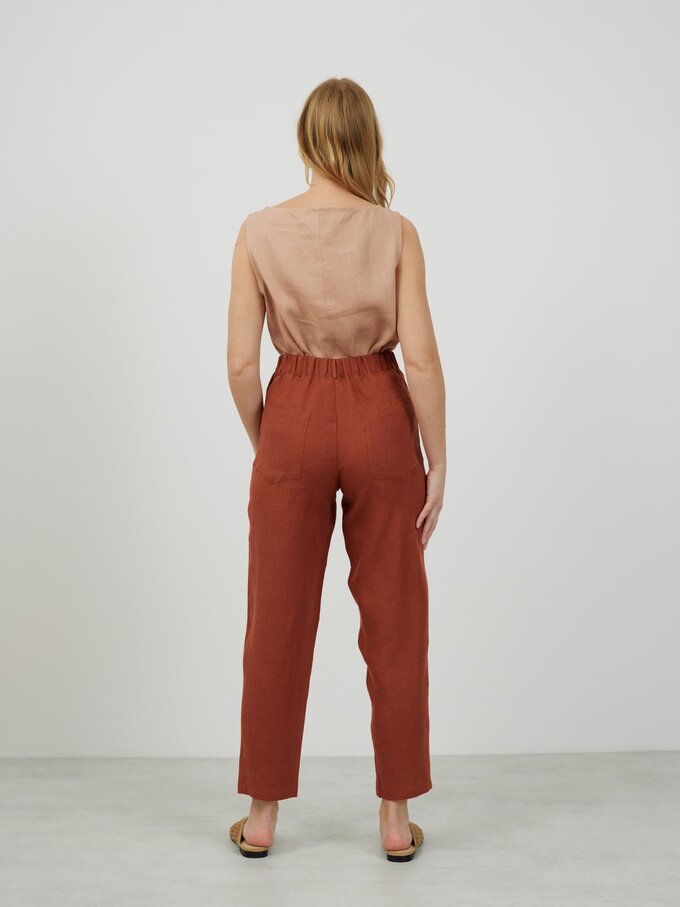 Bild 5 von SARAH - Hochgeschnittene Leinenhose mit schmal zulaufendem Bein in von ALBERALKIRK