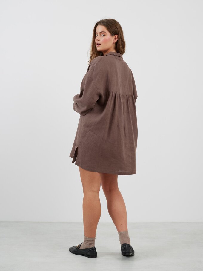 Bild 5 von SKY Leinen Strandkleid in Kakao von ALBERALKIRK