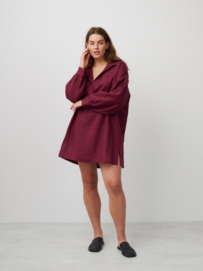 Bild 4 von SKY Leinen Strandkleid in Aubergine von ALBERALKIRK