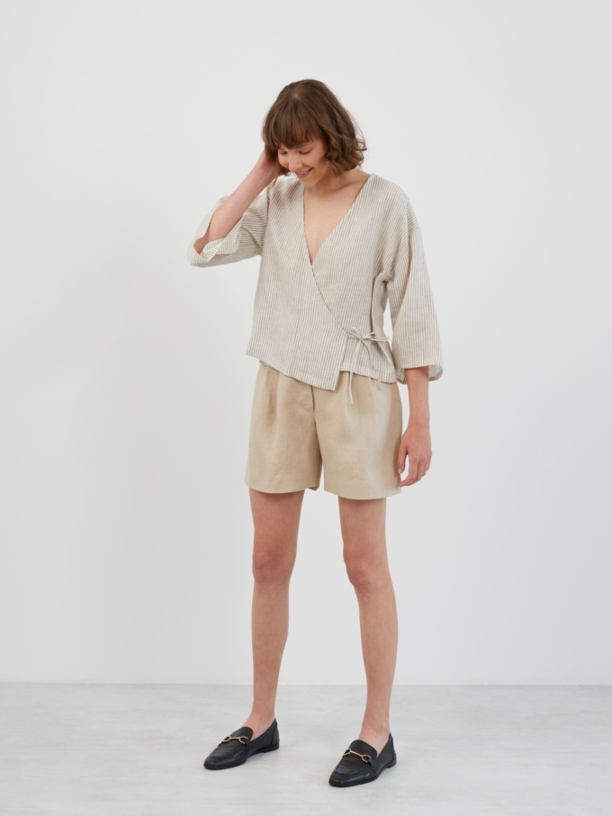 Image 3 of SAIGE Tailored Linen Shorts in Beige from ALBERALKIRK