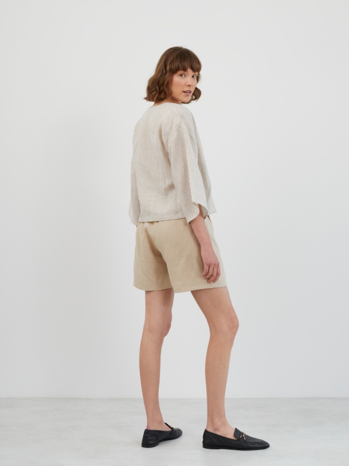 Image 4 of SAIGE Tailored Linen Shorts in Beige from ALBERALKIRK