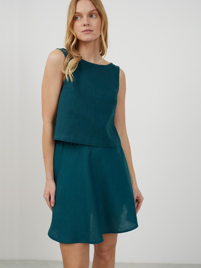 Image 3 of SONATE Linen Tank Top in Emerald Blue from ALBERALKIRK