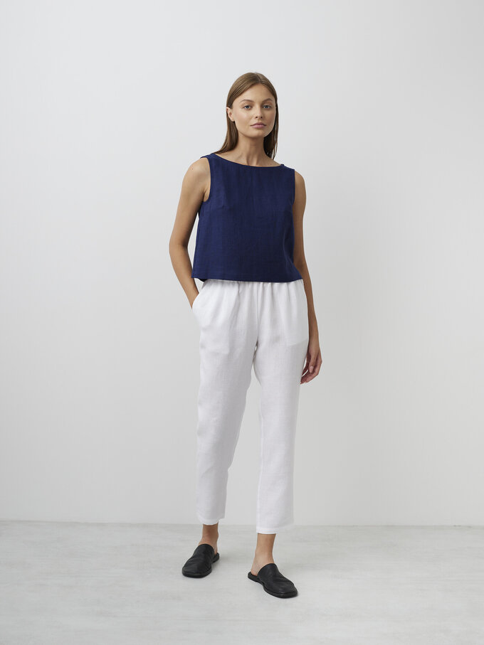 Image 4 of SONATE Linen Tank Top in Navy Blue from ALBERALKIRK